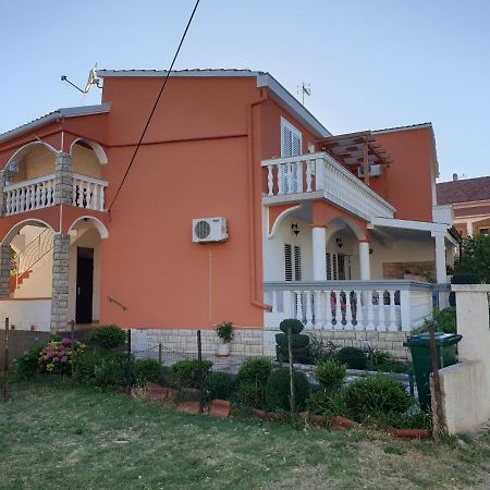 Apartments Martinovic By The Sea Куклица Экстерьер фото