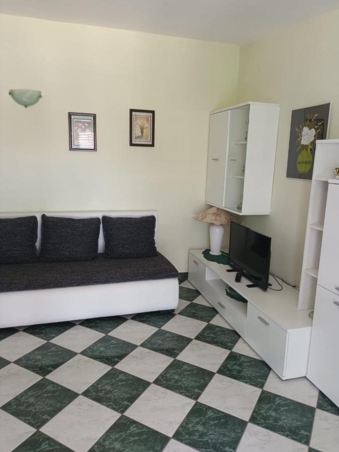 Apartments Martinovic By The Sea Куклица Экстерьер фото